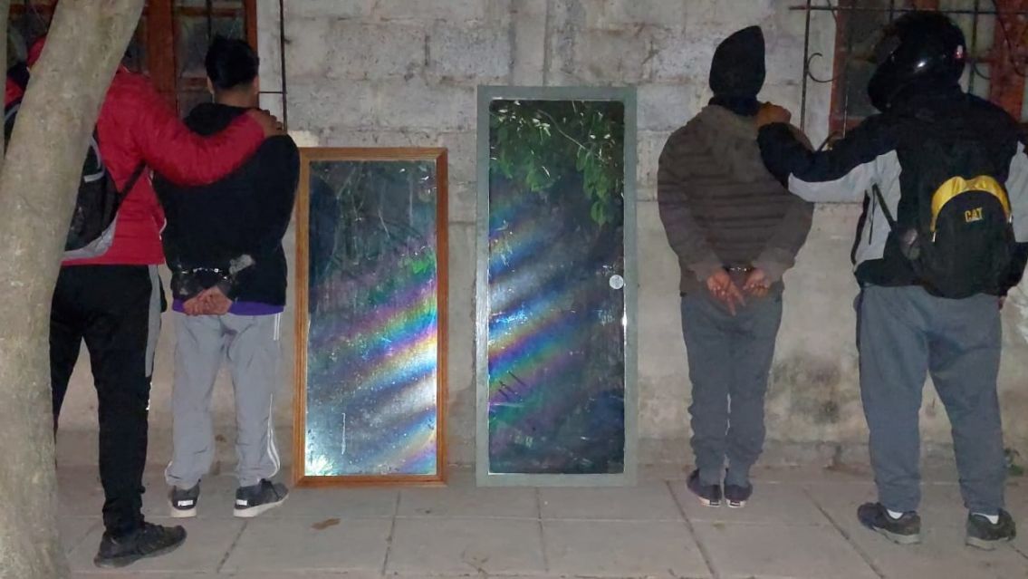 Terror en barrio Punta Diamante: aparecieron dos delincuentes armados