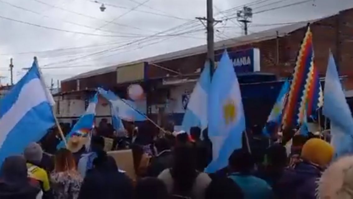 Tensión en la visita de Larreta a Jujuy: manifestación y reclamo en pleno acto