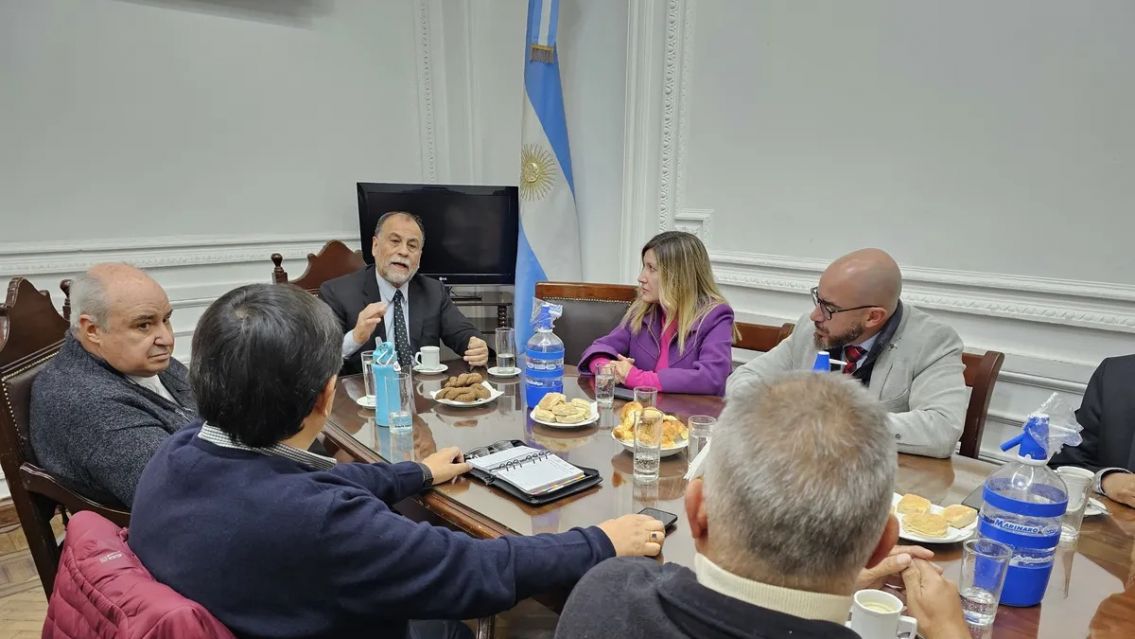 Mesa por la paz de Jujuy: Gobierno, Iglesia y CGT apuestan al di�logo