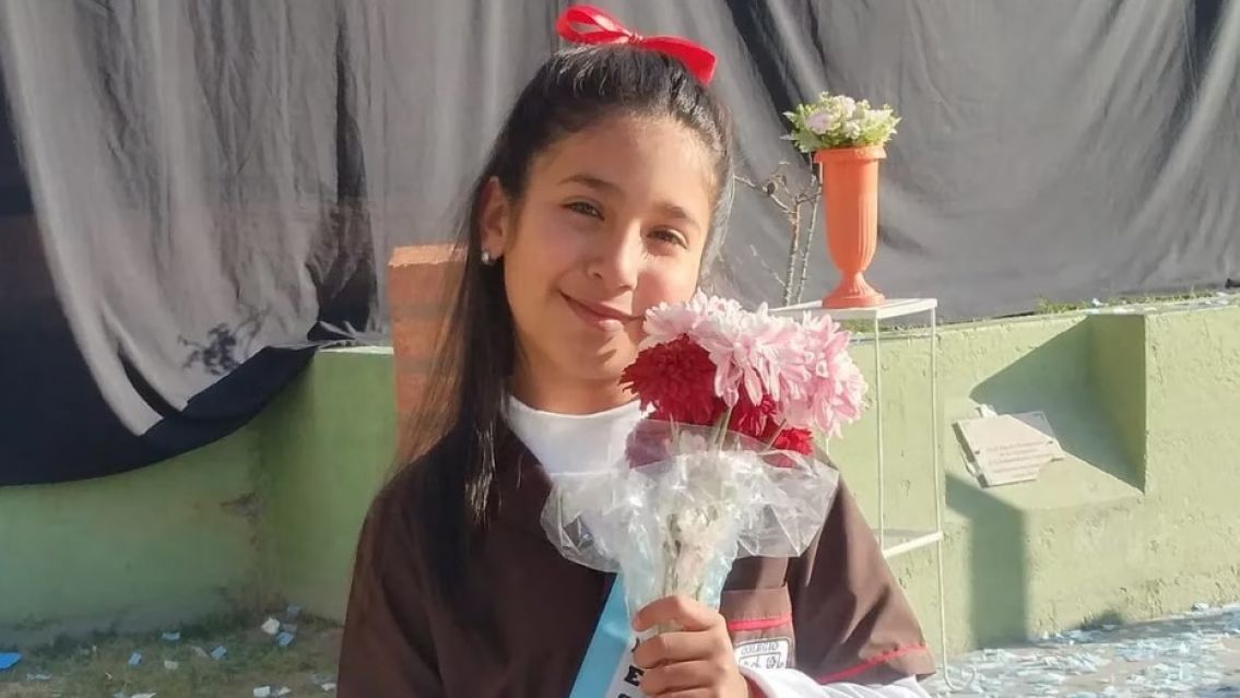 Una nena fue al m�dico por un dolor de panza, la mandaron a su casa y muri� tres d�as despu�s