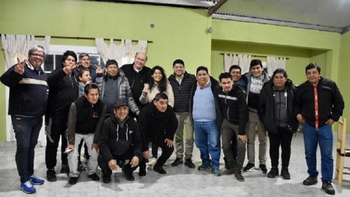 El séquito de Rivarola se reunió en El Carmen para apoyar la candidatura