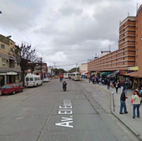 Terror en Avenida El &Eacute;xodo: Un hombre fuera de control asust&oacute; a todos