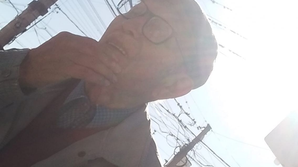 AHORA: Encontraron a un abuelito desorientado en avenida Savio