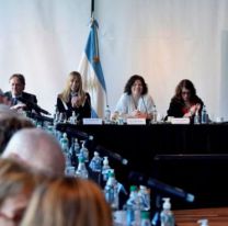 Salió todo a la luz: Vizzotti permitía en plena pandemia visitas VIP