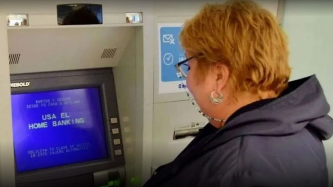 Además del bono, jubilados van a cobrar un extra en agosto: de cuánto será