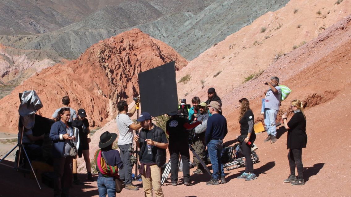 Buscan gente de todas las edades que se animen a actuar: Hay buena paga