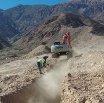 Jujeños indignados con Agua Potable agarraron a pedradas a los operarios