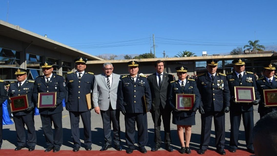 Ayer fue el cumple de la Policía de Jujuy y lo celebraron con tremendo acto