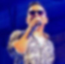 La grave denuncia contra un conocido cantante: lo acusan de ser violento