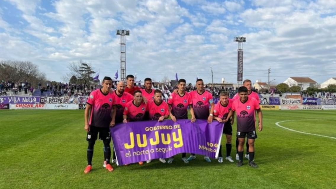 El Lobo sufri� una dura derrota de visitante ante Villa D�lmine