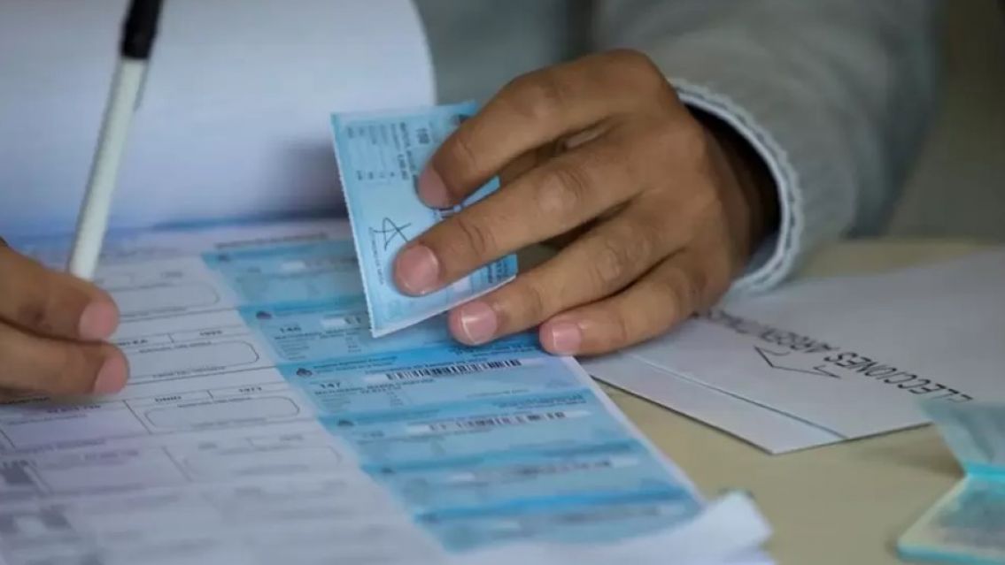 Los documentos habilitados para las elecciones: ¿se puede votar con el DNI digital?