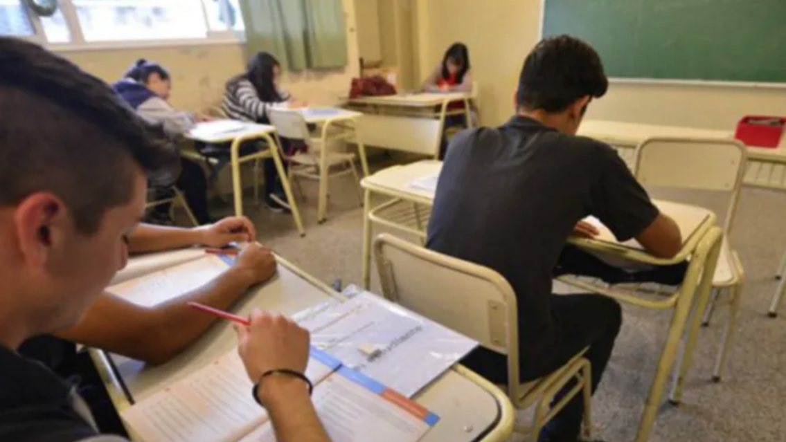 Jujuy: este mes los alumnos del secundario tendr�n dos fines de semana largo