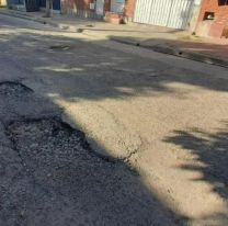 Indignación por los enormes pozos en las calles de Palpalá