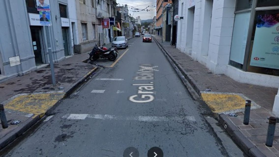 Esc�ndalo en un banco de Jujuy: Una turista termin� detenida