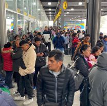 Los colectivos están demorados y hay bronca en la terminal de Jujuy: "Siempre lo mismo"