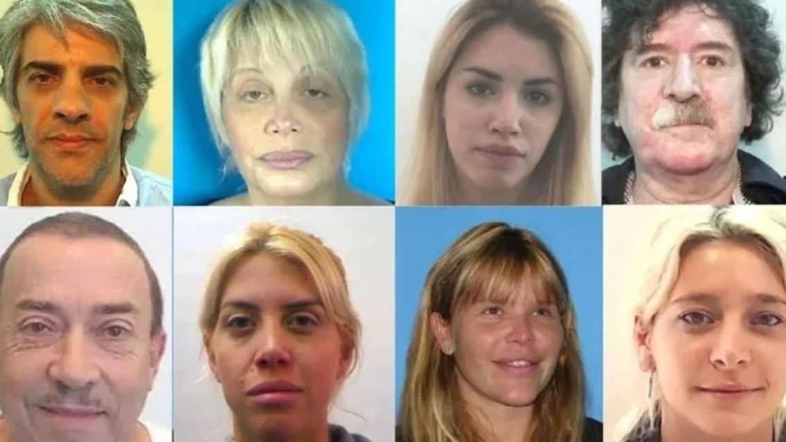 Las fotos del DNI de los famosos en las P.A.S.O., así lucen