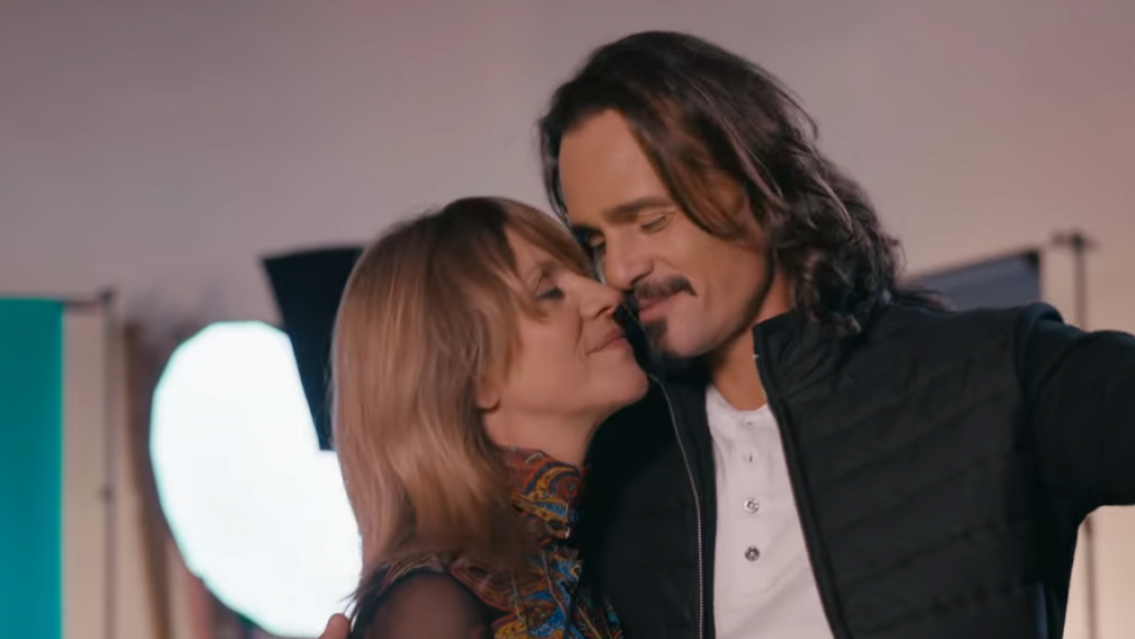 La cantante Marcela Morelo muy mimosa con Christian Sancho. �Hay amor?