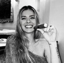 Impactante topless de la China Su&aacute;rez: "buen d&iacute;a". Al borde de la censura