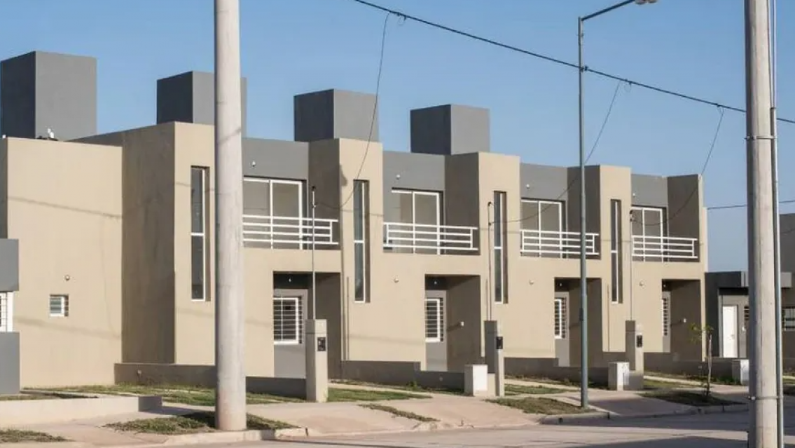 Tras la derrota el Gobierno nacional sale a sortear 1800 casas