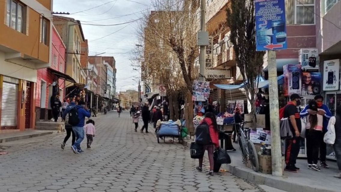 Devaluaci�n del peso: en Villaz�n ya no reciben moneda argentina