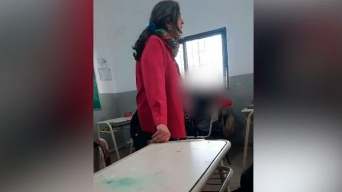 Video: docente de C�rdoba insult� a Milei en plena clase y a los gritos