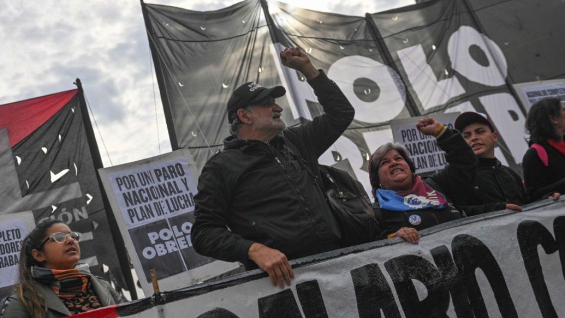 Piqueteros piden 100% de aumento en los planes: Van a cortar todo