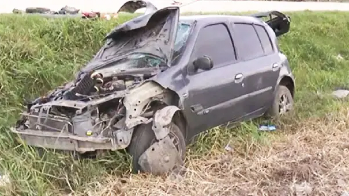 Norte�o choc� y estaba tan ido que huy� en el patrullero que lo fue a asistir. Termin� detenido