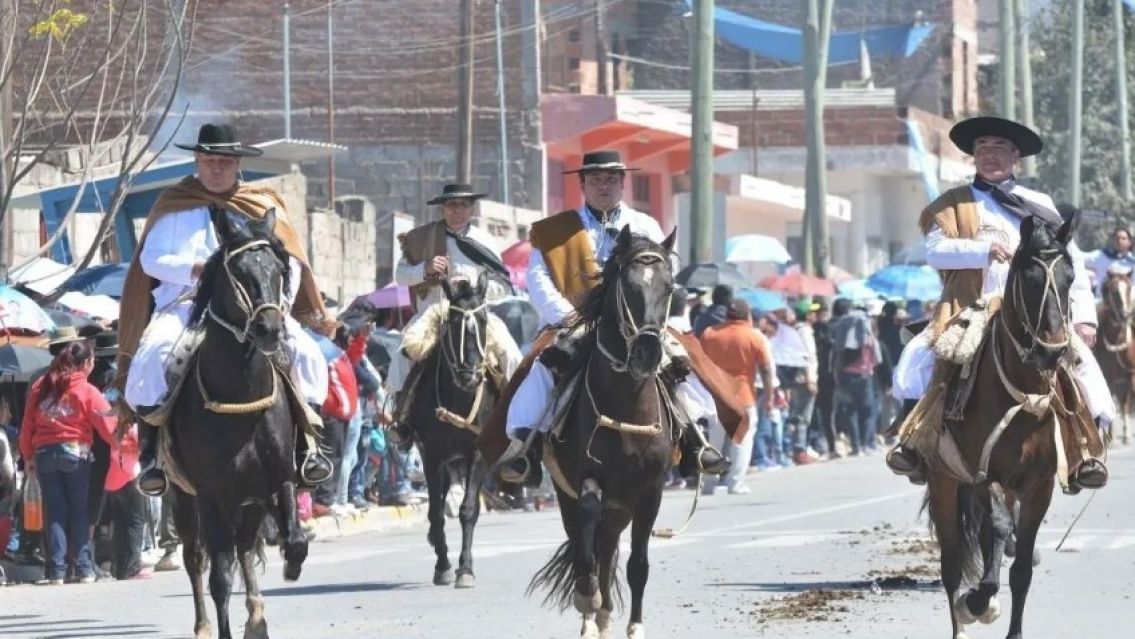 23 de Agosto: Estos son los cortes por el Desfile Cívico, Militar y Gaucho