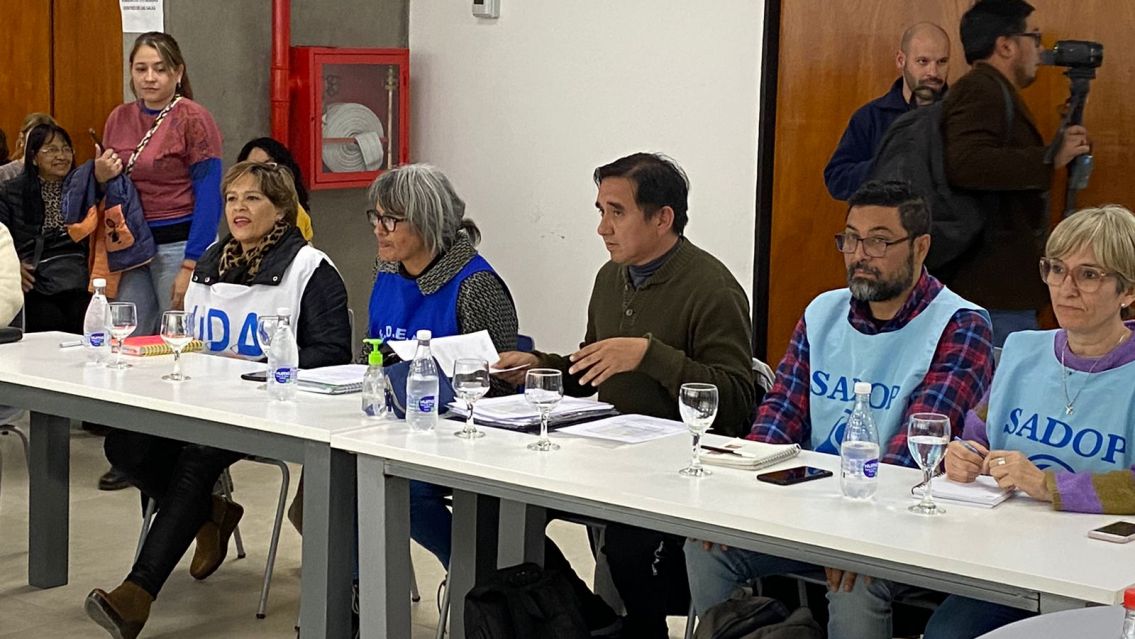 Sigue la paritaria docente en Jujuy: evalúan la propuesta del Gobierno