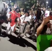 Docentes reclamaban salarios dignos y un gaucho las atacó a rebencazos 