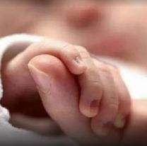 Dejaron abandonado a un bebé en la calle, nadie lo vio a tiempo y murió