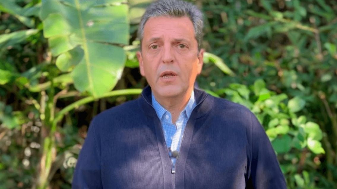 El jugoso bono para los que cobran planes sociales: Lo anunci� Massa