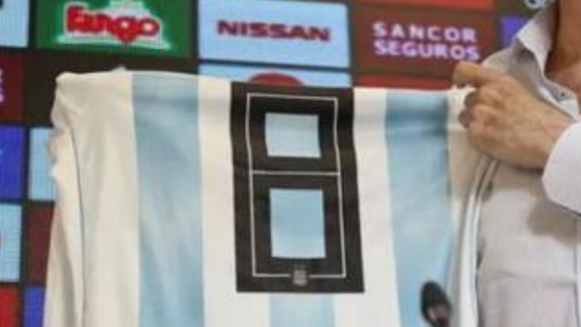 Internaron de urgencia a un campe�n del mundo con la selecci�n: qu� le pas�