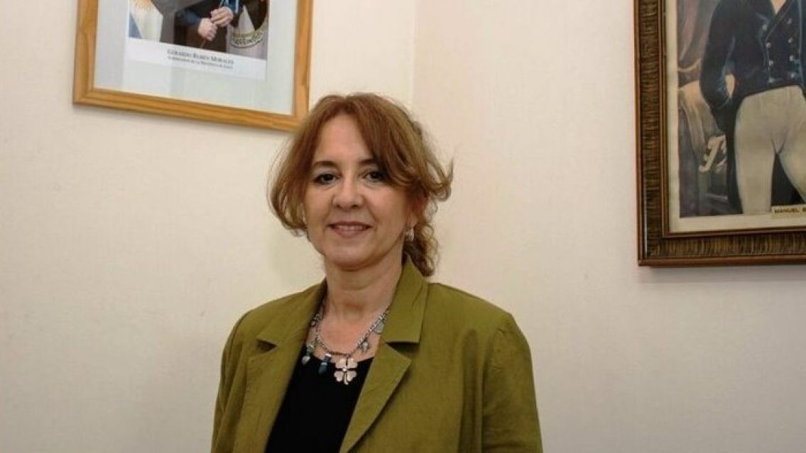 Renunció la ministra de Educación María Teresa Bovi