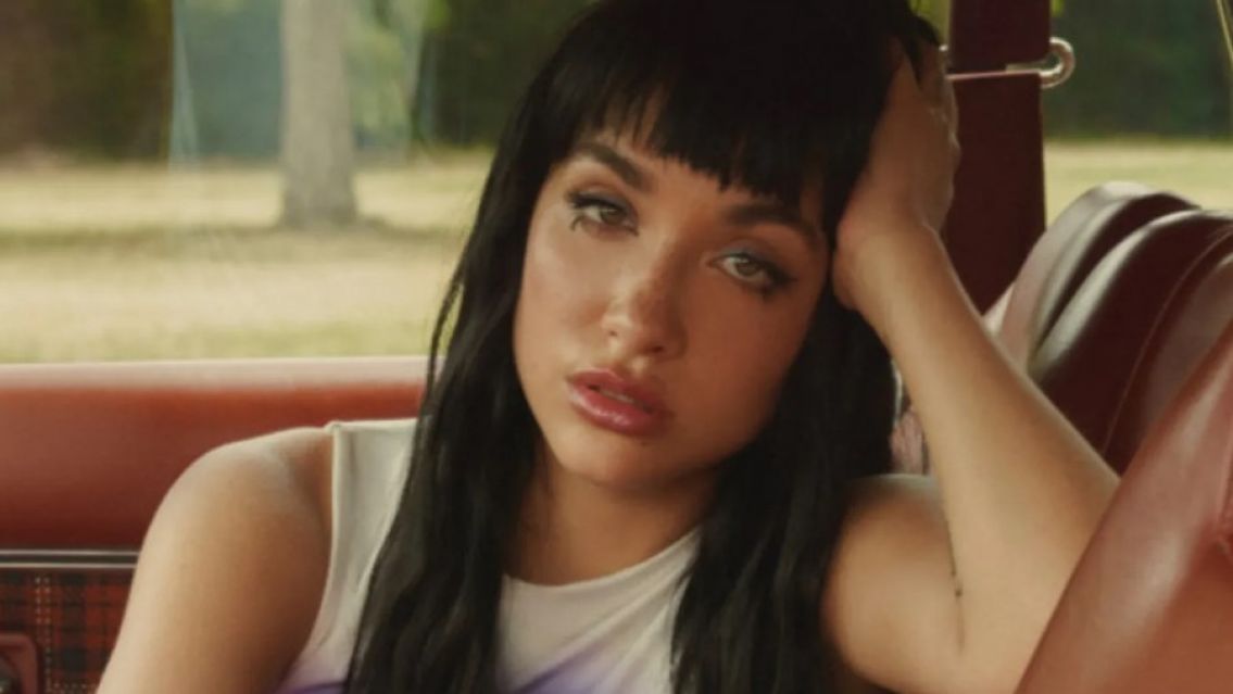 Fueron a jugar un partido de fútbol, se encontraron a María Becerra: Las dejó sin palabras