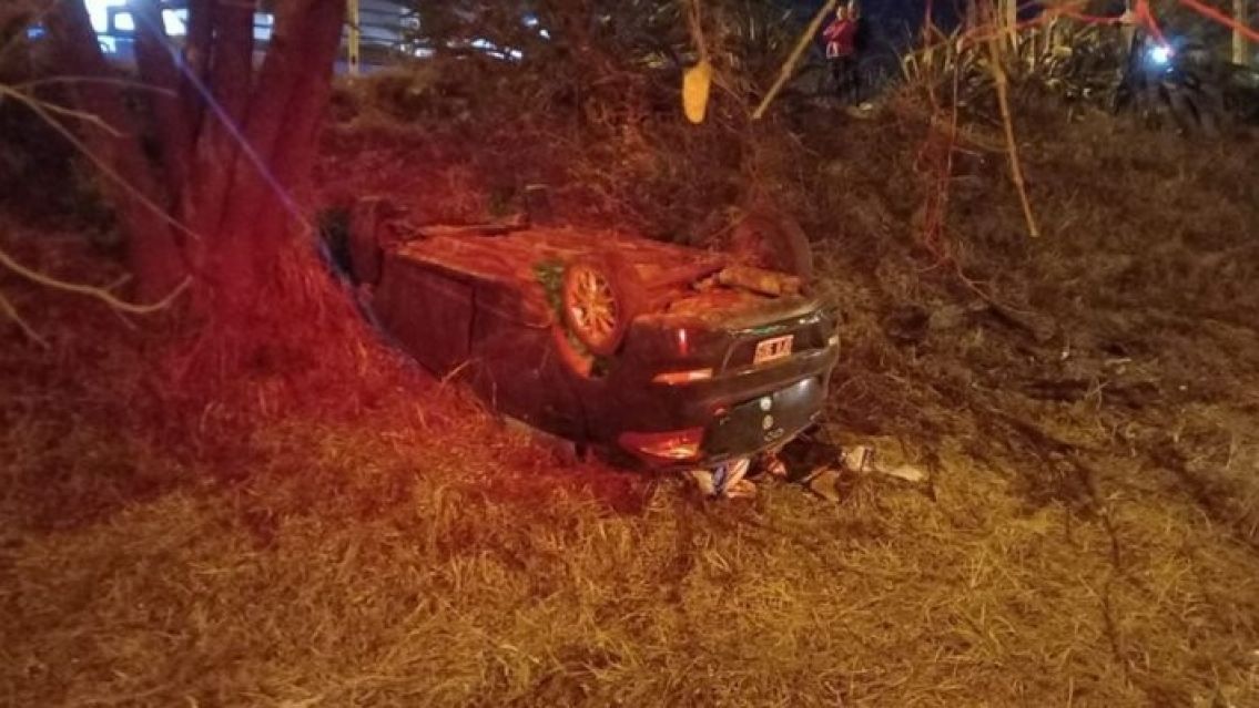 Brutal accidente de tr�nsito se cobr� la vida de querido polic�a juje�o