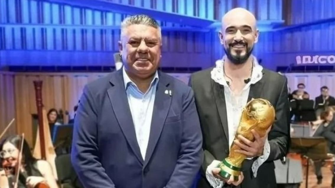 La AFA eligió a Abel Pintos para entonar el Himno Nacional