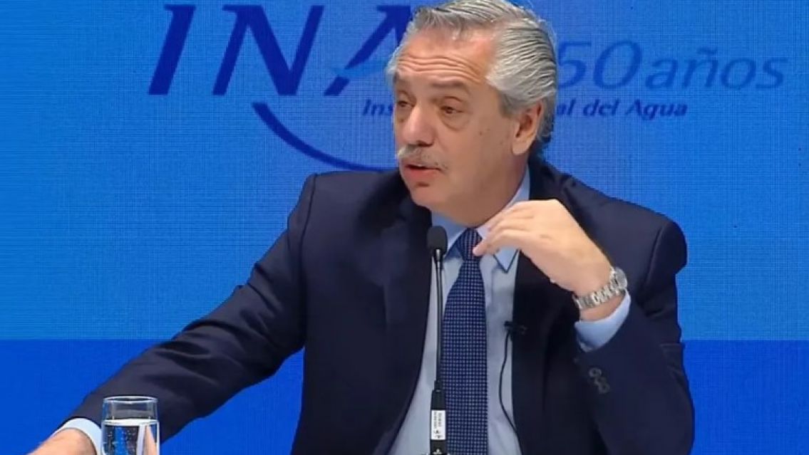 Alberto Fern�ndez en su peor momento: Lo delcararon en rebeld�a